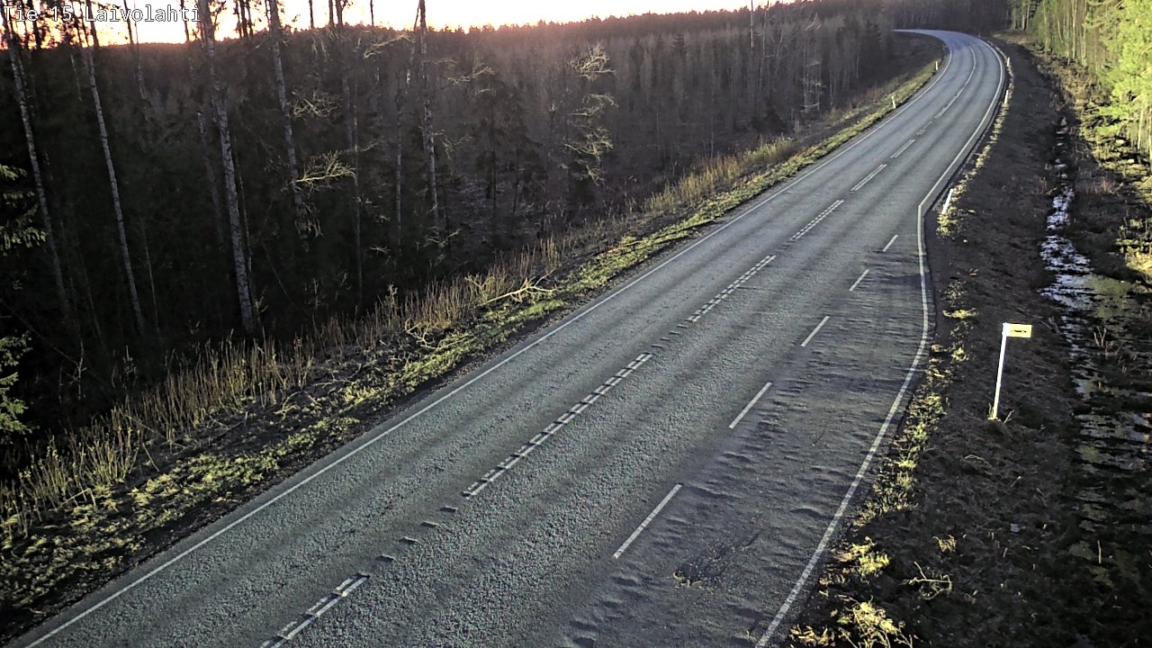 Weather Camera Image Väg 15 Laivolahti, Mäntyharju, Etelä-Savo