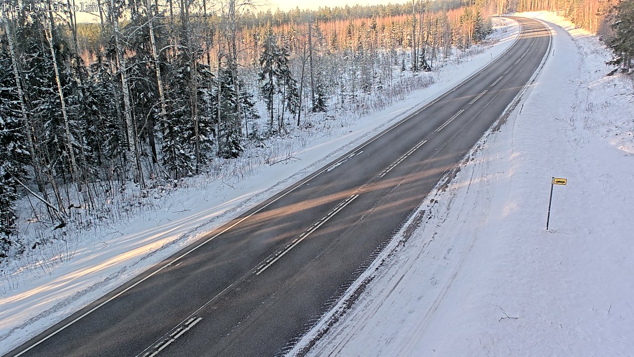 Weather Camera Image Väg 15 Laivolahti, Mäntyharju, Etelä-Savo
