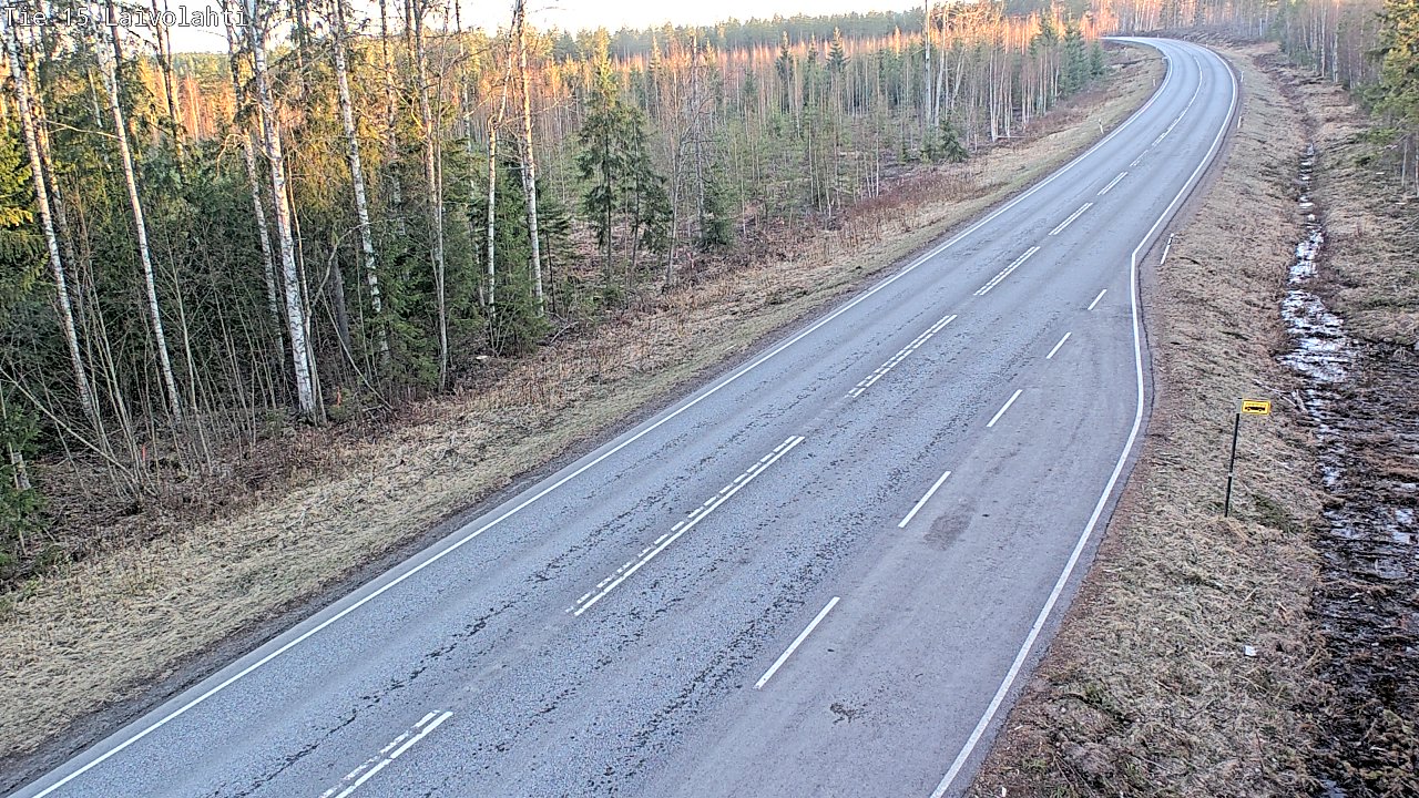 Weather Camera Image Väg 15 Laivolahti, Mäntyharju, Etelä-Savo