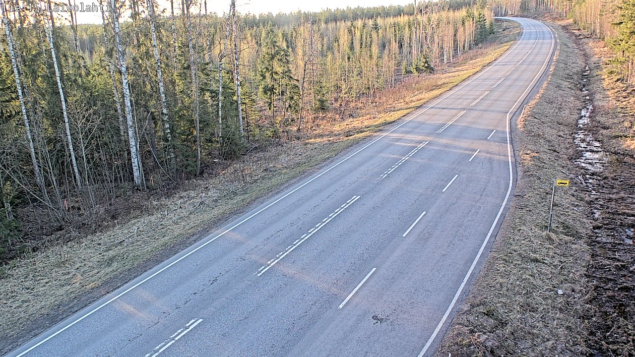 Weather Camera Image Väg 15 Laivolahti, Mäntyharju, Etelä-Savo