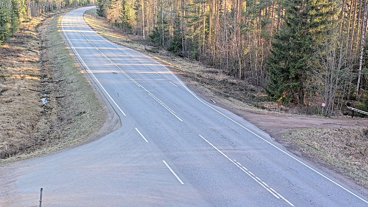 Weather Camera Image Väg 15 Laivolahti, Mäntyharju, Etelä-Savo
