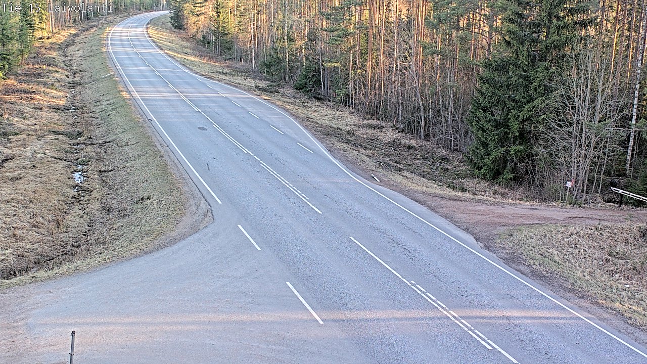 Weather Camera Image Väg 15 Laivolahti, Mäntyharju, Etelä-Savo