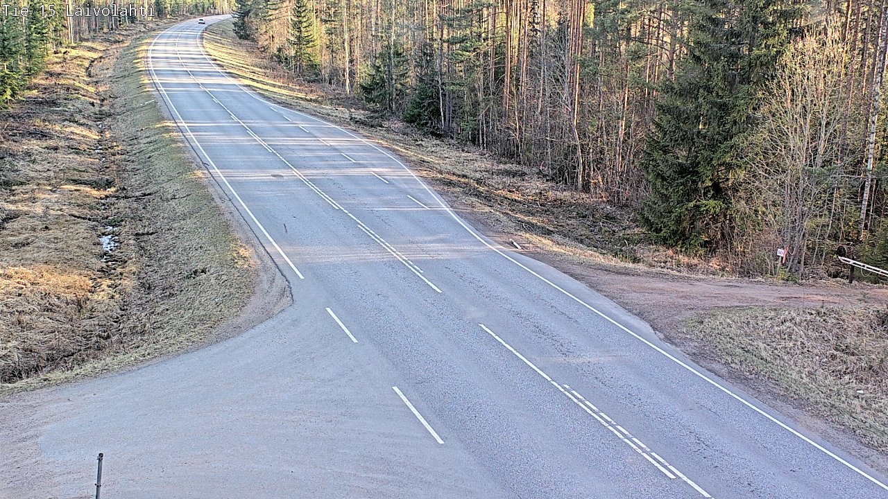 Weather Camera Image Väg 15 Laivolahti, Mäntyharju, Etelä-Savo
