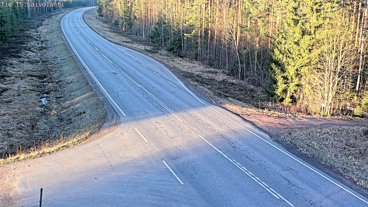 Weather Camera Image Väg 15 Laivolahti, Mäntyharju, Etelä-Savo