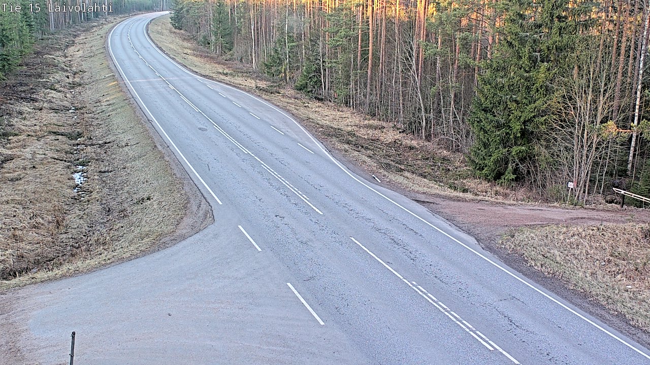 Weather Camera Image Väg 15 Laivolahti, Mäntyharju, Etelä-Savo