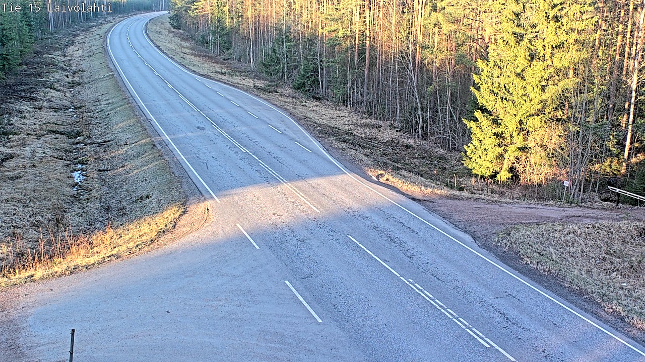 Weather Camera Image Väg 15 Laivolahti, Mäntyharju, Etelä-Savo