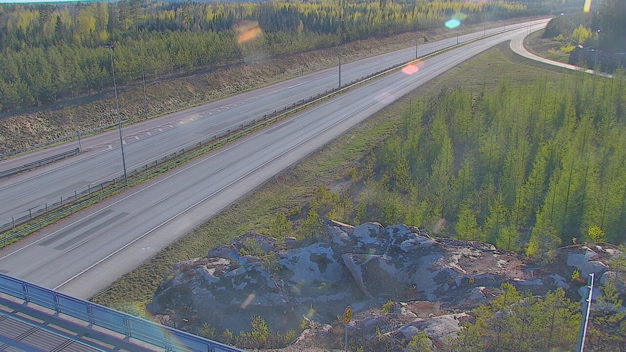 Weather Camera Image Väg 7 Pyttis, Ahvenkoski, Pyhtää, Kymenlaakso