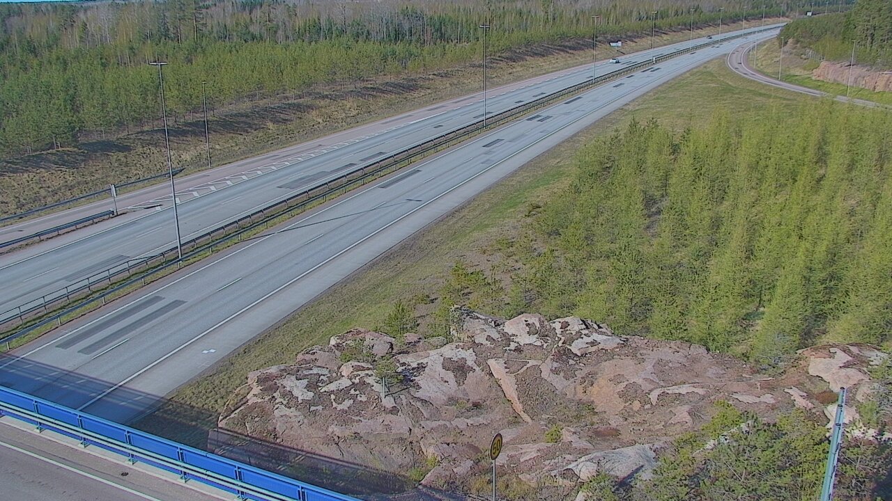 Weather Camera Image Väg 7 Pyttis, Ahvenkoski, Pyhtää, Kymenlaakso
