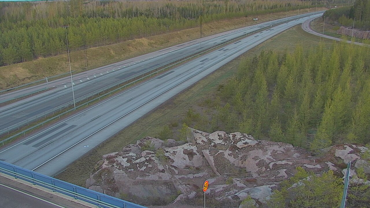 Weather Camera Image Väg 7 Pyttis, Ahvenkoski, Pyhtää, Kymenlaakso