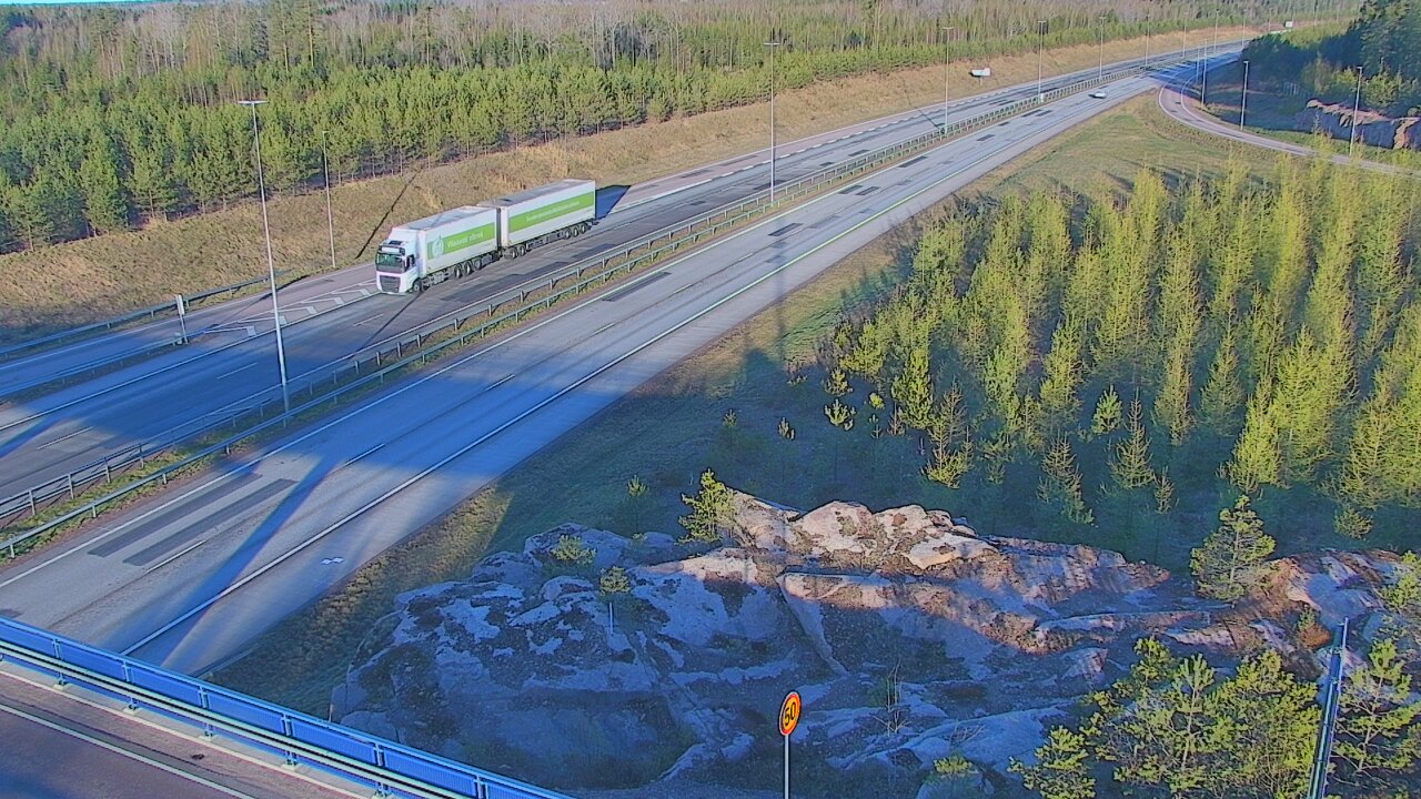 Weather Camera Image Väg 7 Pyttis, Ahvenkoski, Pyhtää, Kymenlaakso