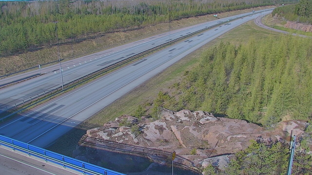 Weather Camera Image Väg 7 Pyttis, Ahvenkoski, Pyhtää, Kymenlaakso