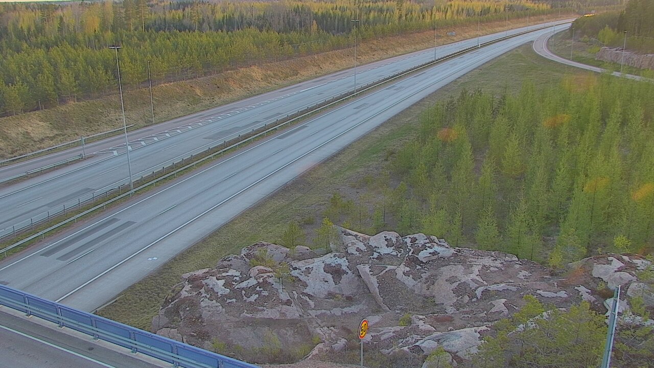 Weather Camera Image Väg 7 Pyttis, Ahvenkoski, Pyhtää, Kymenlaakso