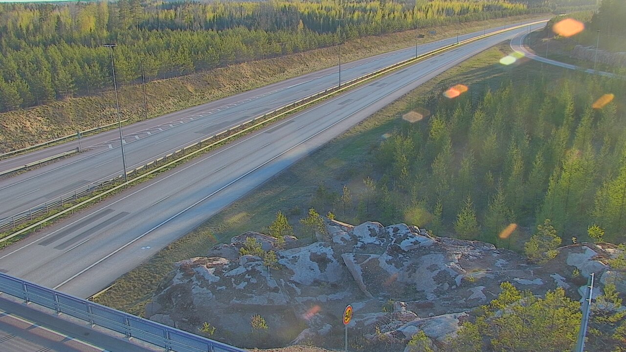 Weather Camera Image Väg 7 Pyttis, Ahvenkoski, Pyhtää, Kymenlaakso