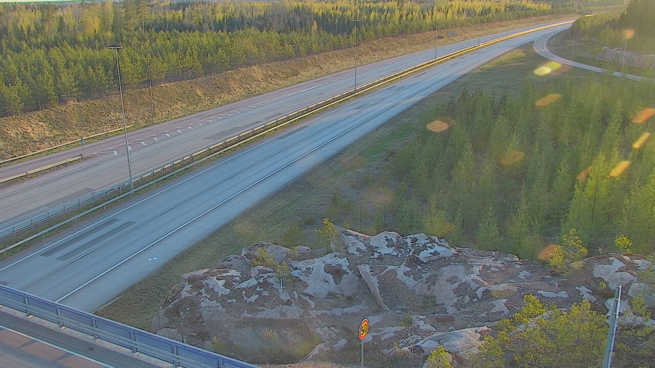 Weather Camera Image Väg 7 Pyttis, Ahvenkoski, Pyhtää, Kymenlaakso
