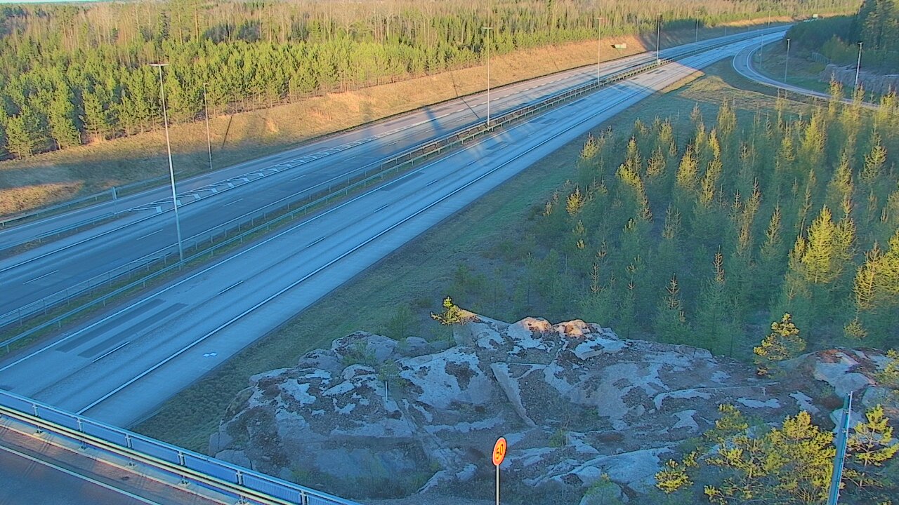 Weather Camera Image Väg 7 Pyttis, Ahvenkoski, Pyhtää, Kymenlaakso