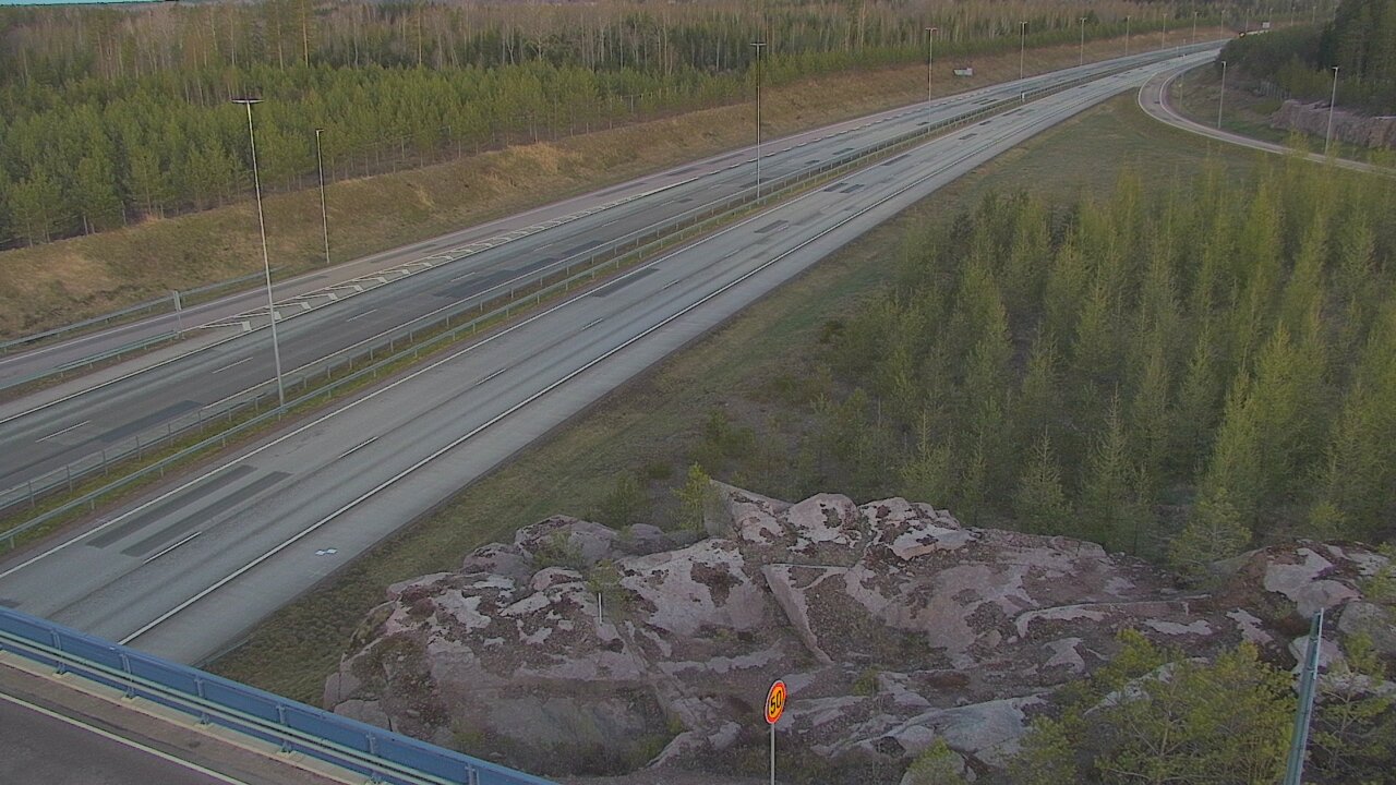 Weather Camera Image Väg 7 Pyttis, Ahvenkoski, Pyhtää, Kymenlaakso