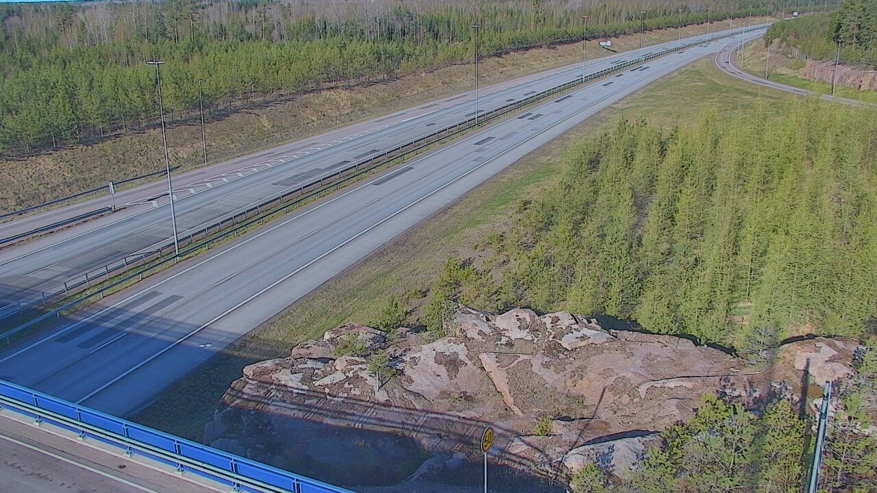Weather Camera Image Väg 7 Pyttis, Ahvenkoski, Pyhtää, Kymenlaakso