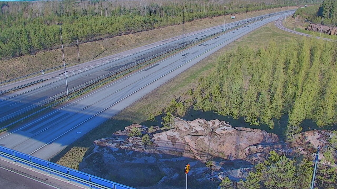Weather Camera Image Väg 7 Pyttis, Ahvenkoski, Pyhtää, Kymenlaakso