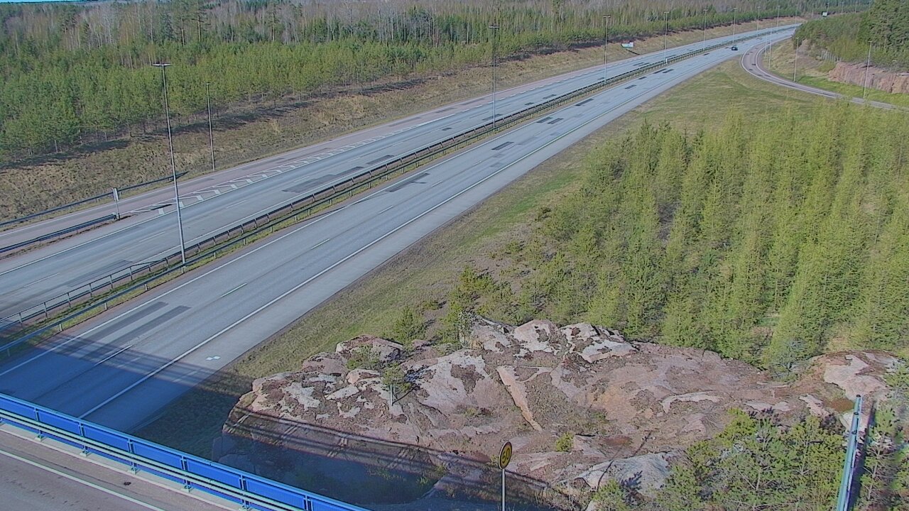Weather Camera Image Väg 7 Pyttis, Ahvenkoski, Pyhtää, Kymenlaakso