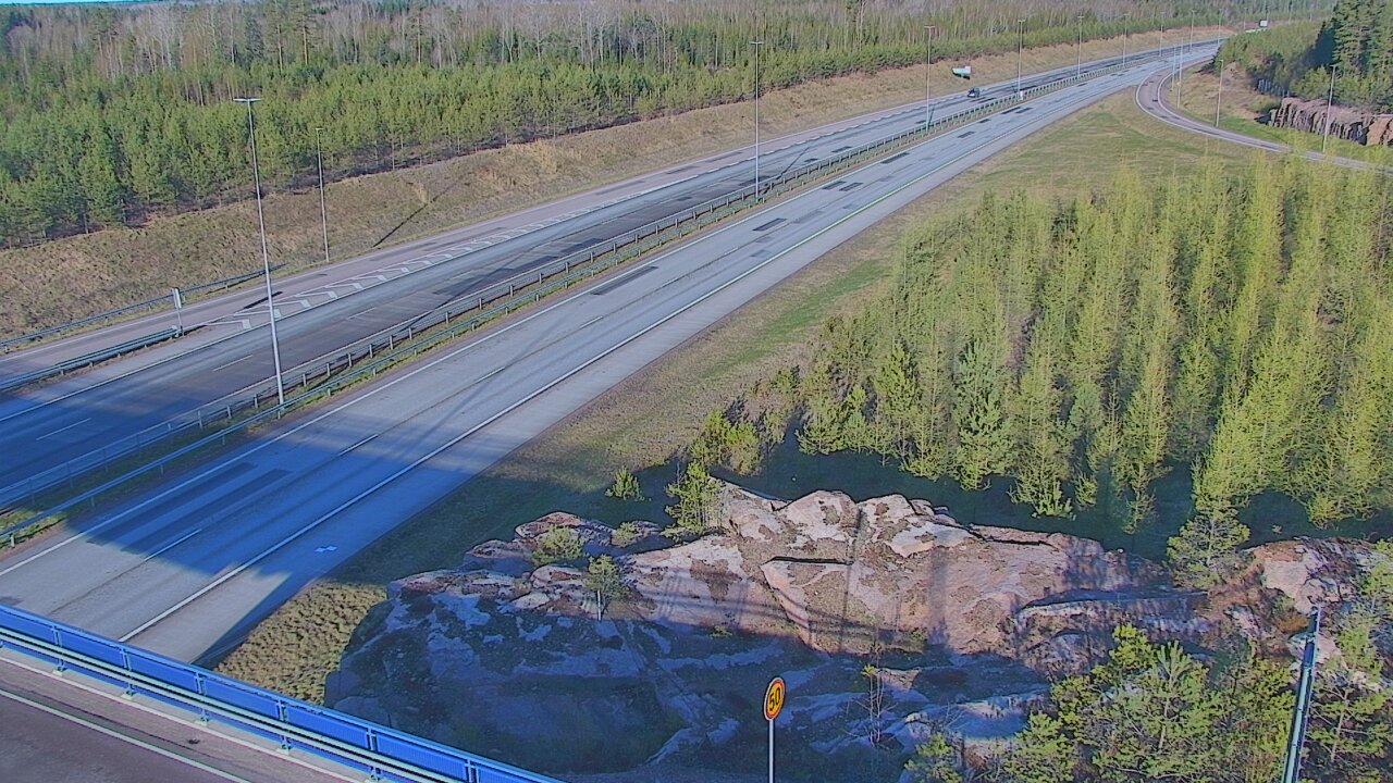 Weather Camera Image Väg 7 Pyttis, Ahvenkoski, Pyhtää, Kymenlaakso