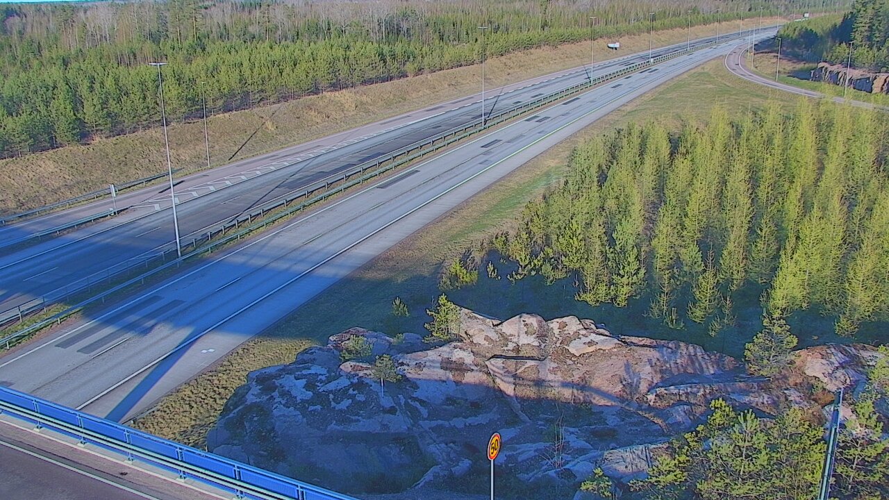 Weather Camera Image Väg 7 Pyttis, Ahvenkoski, Pyhtää, Kymenlaakso