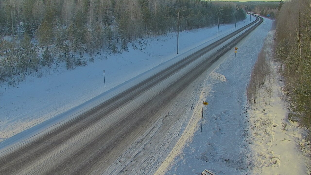 Weather Camera Image Tie 170 Ahvenkoski_2, Pyhtää, Kymenlaakso