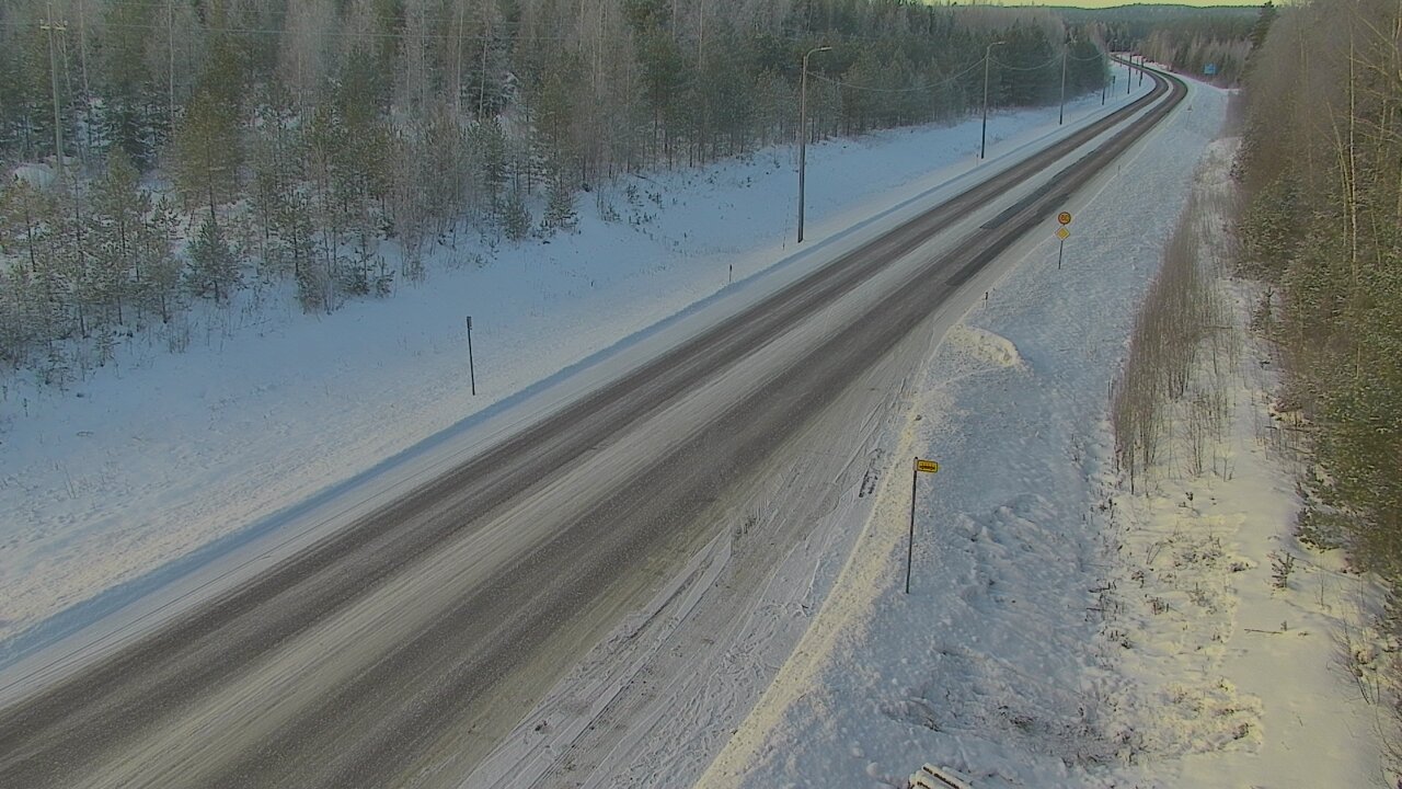 Weather Camera Image Tie 170 Ahvenkoski_2, Pyhtää, Kymenlaakso