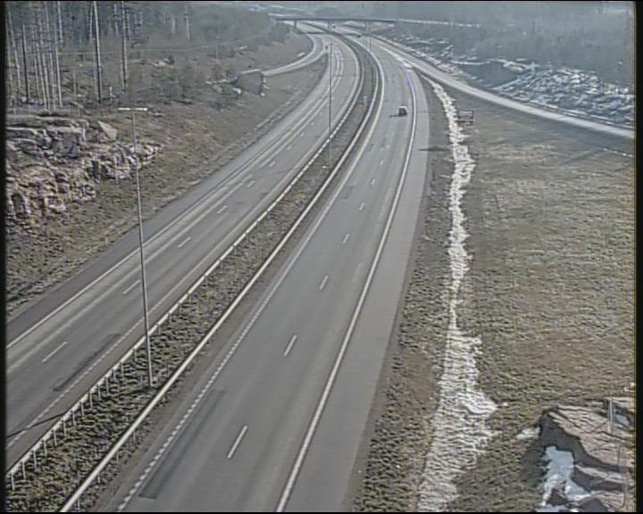Weather Camera Image Road 7 Pyhtää-Kotka Heinlahden silta, Kotka, Kymenlaakso