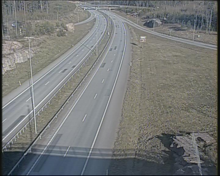 Weather Camera Image Road 7 Pyhtää-Kotka Heinlahden silta, Kotka, Kymenlaakso