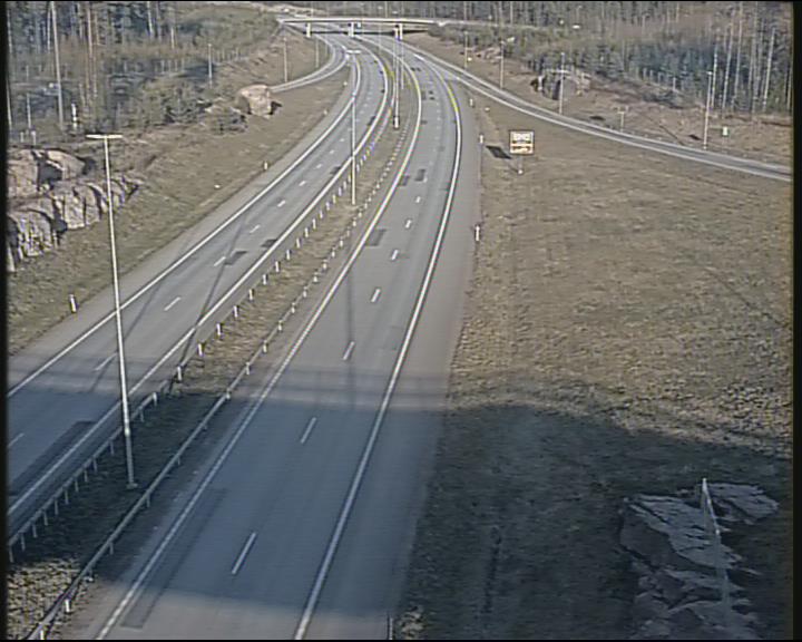 Weather Camera Image Road 7 Pyhtää-Kotka Heinlahden silta, Kotka, Kymenlaakso
