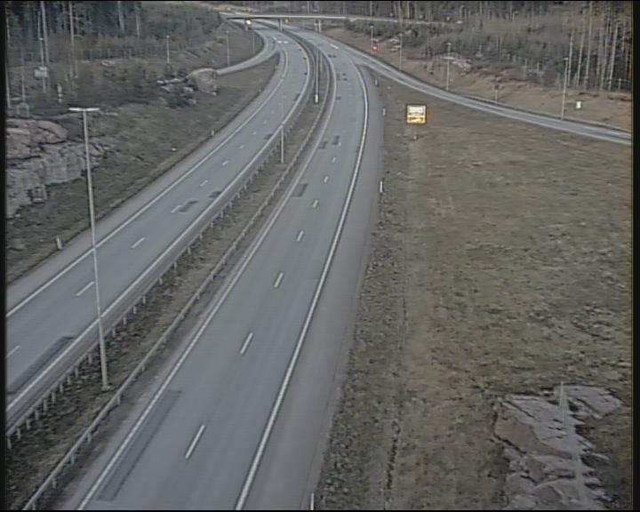 Weather Camera Image Road 7 Pyhtää-Kotka Heinlahden silta, Kotka, Kymenlaakso