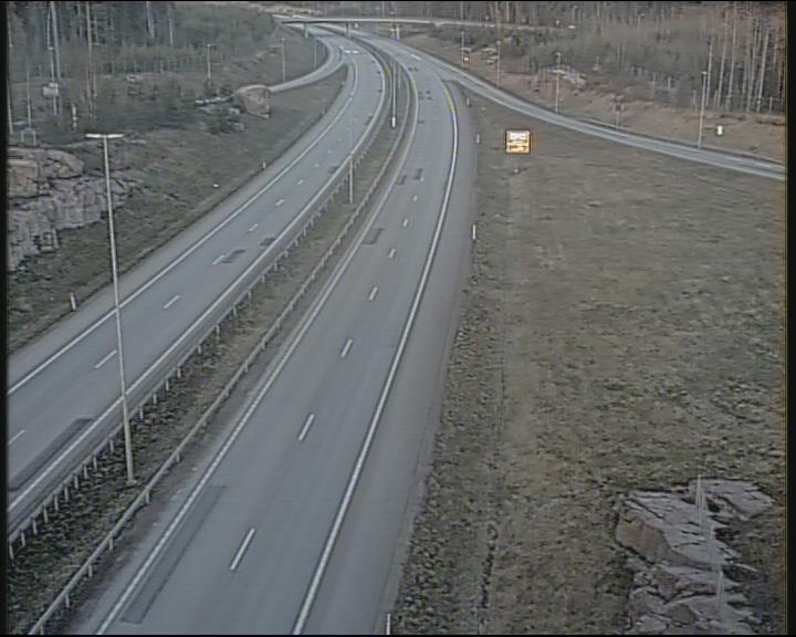 Weather Camera Image Road 7 Pyhtää-Kotka Heinlahden silta, Kotka, Kymenlaakso