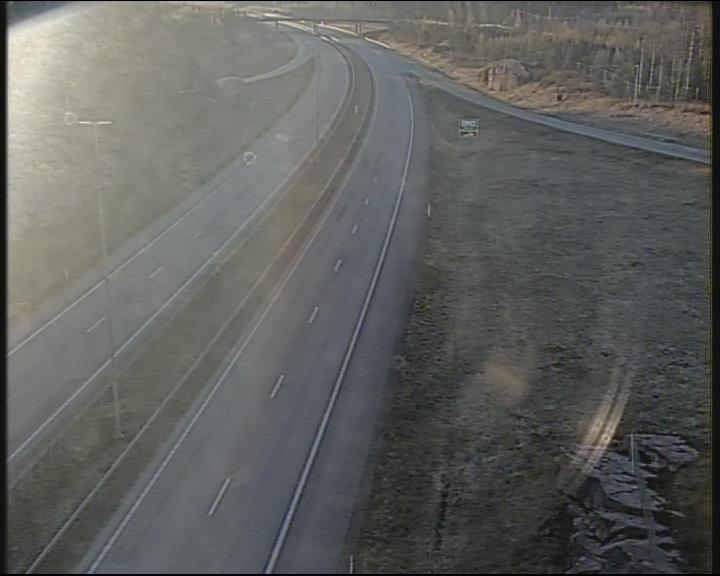 Weather Camera Image Road 7 Pyhtää-Kotka Heinlahden silta, Kotka, Kymenlaakso