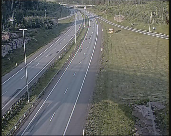 Weather Camera Image Road 7 Pyhtää-Kotka Heinlahden silta, Kotka, Kymenlaakso