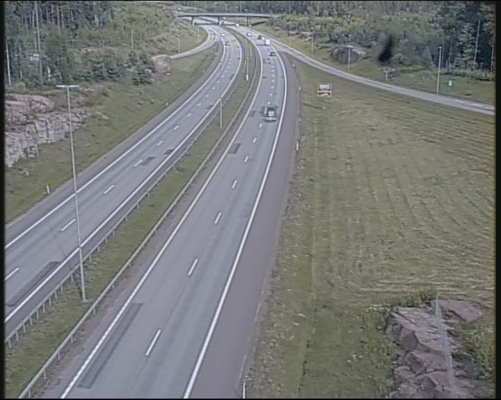 Weather Camera Image Road 7 Pyhtää-Kotka Heinlahden silta, Kotka, Kymenlaakso