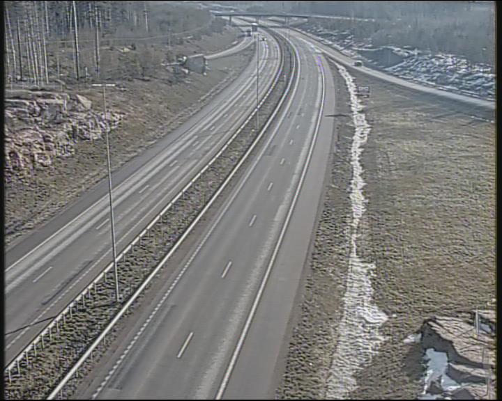 Weather Camera Image Road 7 Pyhtää-Kotka Heinlahden silta, Kotka, Kymenlaakso