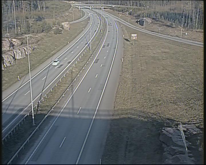 Weather Camera Image Road 7 Pyhtää-Kotka Heinlahden silta, Kotka, Kymenlaakso