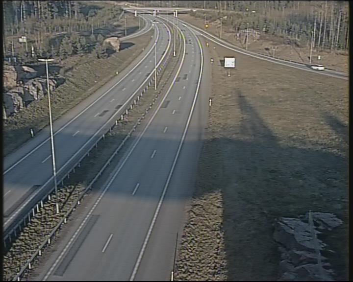 Weather Camera Image Road 7 Pyhtää-Kotka Heinlahden silta, Kotka, Kymenlaakso