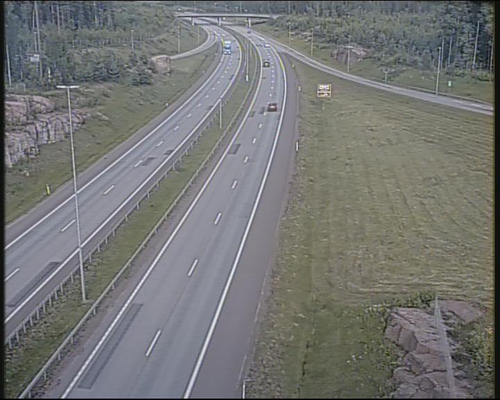 Weather Camera Image Road 7 Pyhtää-Kotka Heinlahden silta, Kotka, Kymenlaakso