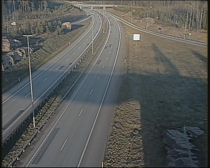 Weather Camera Image Road 7 Pyhtää-Kotka Heinlahden silta, Kotka, Kymenlaakso