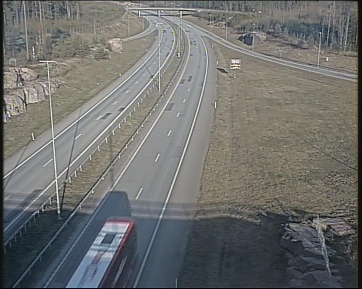 Weather Camera Image Road 7 Pyhtää-Kotka Heinlahden silta, Kotka, Kymenlaakso