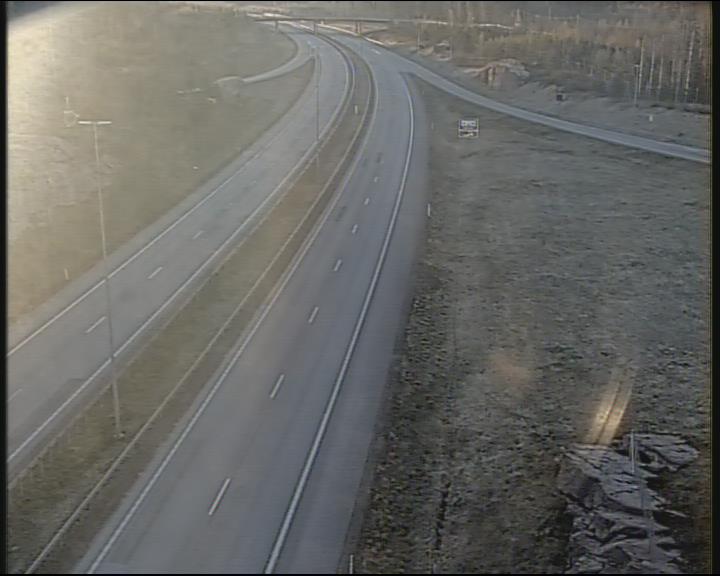 Weather Camera Image Road 7 Pyhtää-Kotka Heinlahden silta, Kotka, Kymenlaakso
