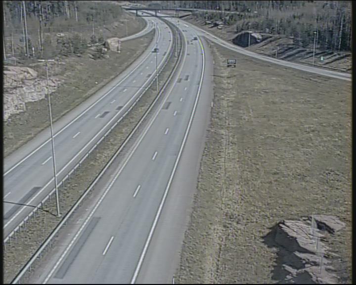 Weather Camera Image Road 7 Pyhtää-Kotka Heinlahden silta, Kotka, Kymenlaakso