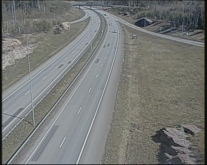 Weather Camera Image Road 7 Pyhtää-Kotka Heinlahden silta, Kotka, Kymenlaakso