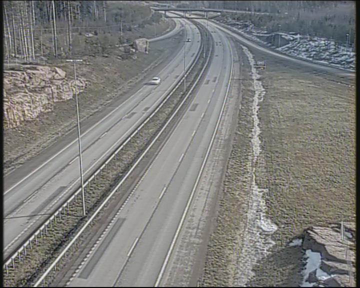 Weather Camera Image Road 7 Pyhtää-Kotka Heinlahden silta, Kotka, Kymenlaakso