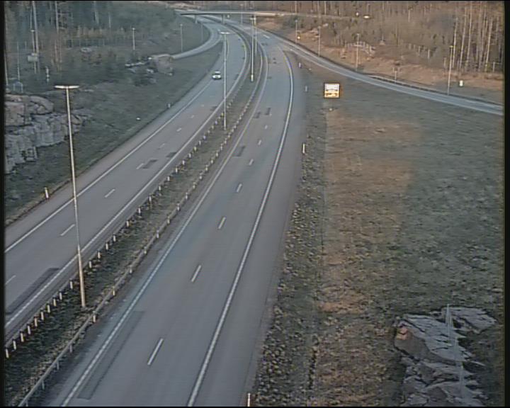 Weather Camera Image Road 7 Pyhtää-Kotka Heinlahden silta, Kotka, Kymenlaakso