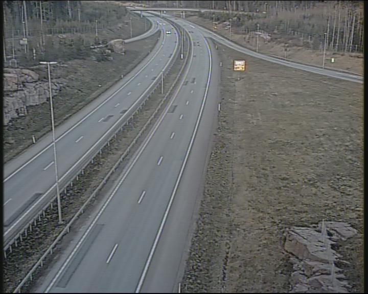 Weather Camera Image Road 7 Pyhtää-Kotka Heinlahden silta, Kotka, Kymenlaakso