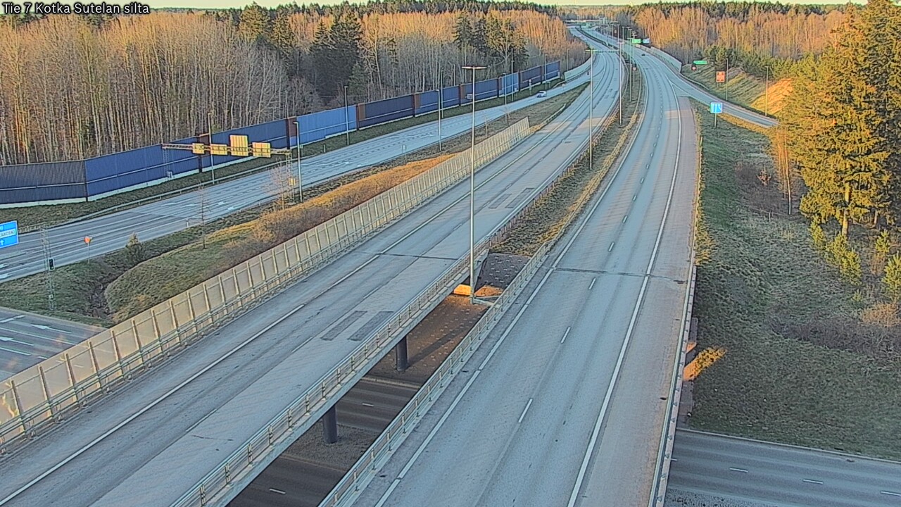 Weather Camera Image Väg 7 Kotka Sutelan silta, Kotka, Kymenlaakso