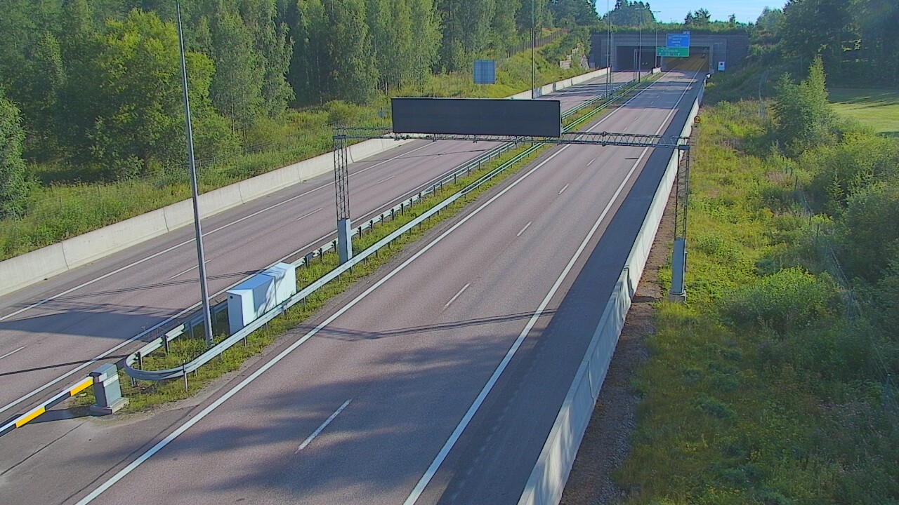Weather Camera Image Väg 7 Fredrikshamn, Husula, bom väst, Hamina, Kymenlaakso