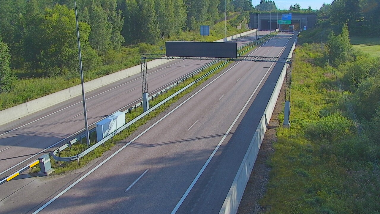 Weather Camera Image Väg 7 Fredrikshamn, Husula, bom väst, Hamina, Kymenlaakso